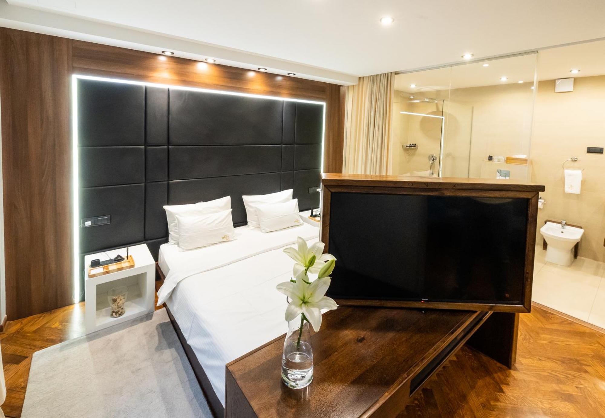 Onyx Luxury Apartments Belgrado Esterno foto